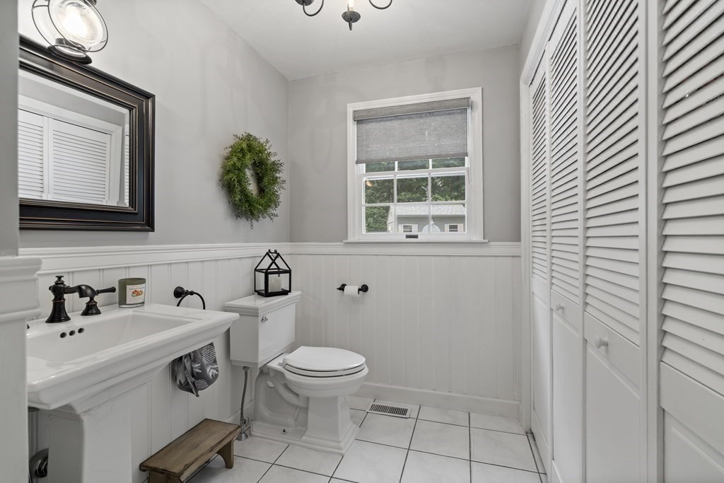522 Stow Road Marlborough, MA 01752 - Photo 33 of 41 Gallery Image 33