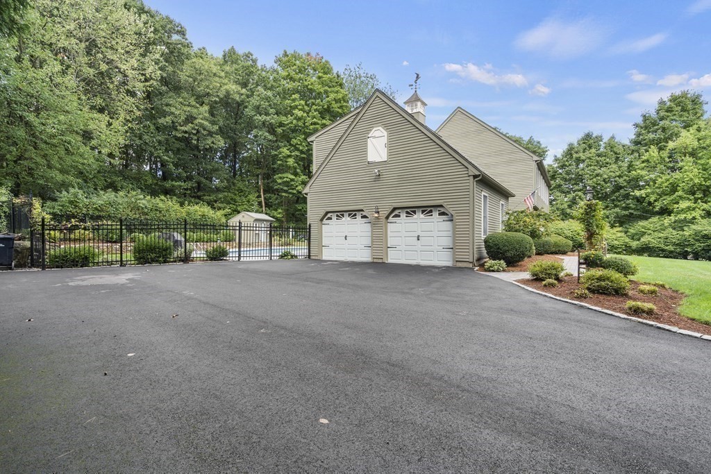 522 Stow Road Marlborough, MA 01752 - Photo 34 of 41 Gallery Image 34