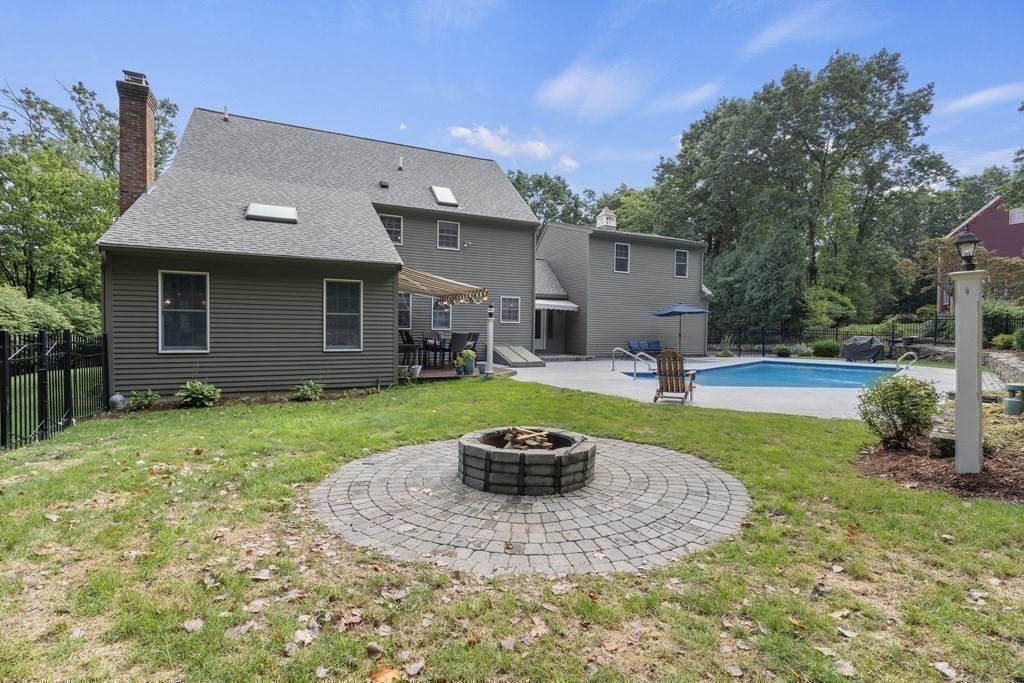 522 Stow Road Marlborough, MA 01752 - Photo 6 of 41 Gallery Image 6