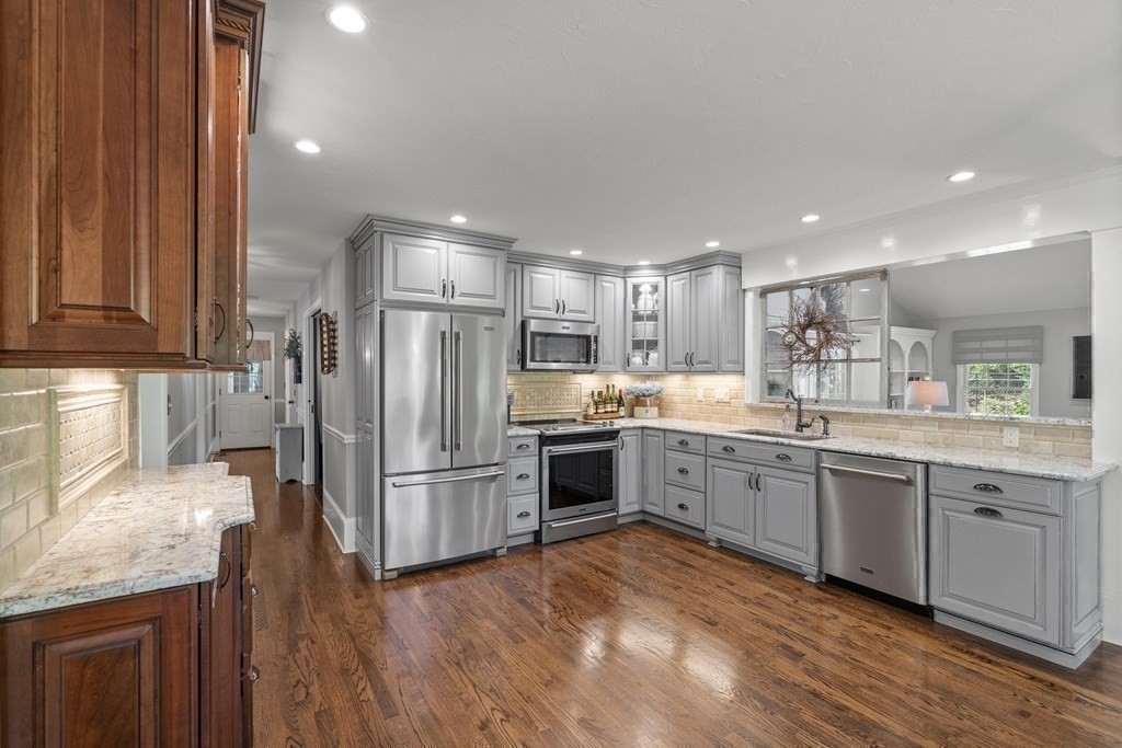 522 Stow Road Marlborough, MA 01752 - Photo 10 of 41 Gallery Image 10