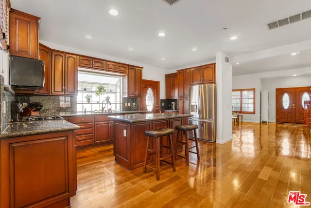 $2,599,000 | 10943 Barman Avenue, Culver City, CA 90230