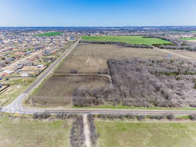 a view of a outdoor space
