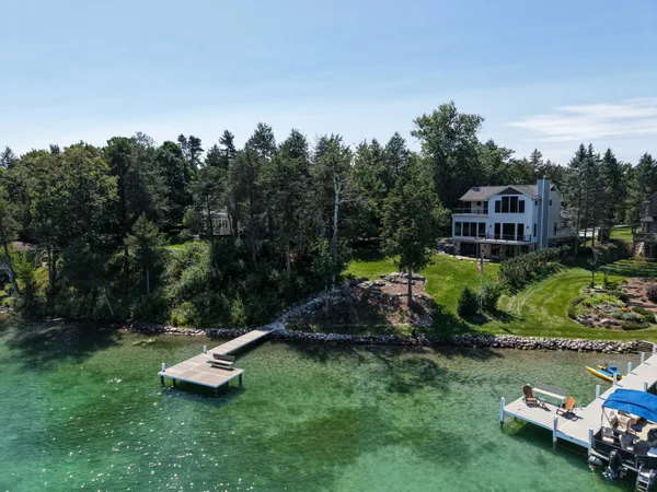 $3,200,000 | 3244 North Interlaken Drive, Summit, WI 53066