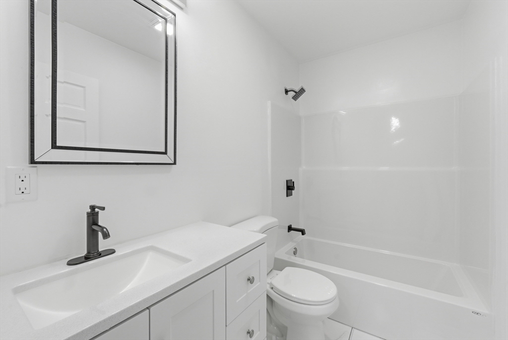 39 Hiland Road Charlton, MA 01507 - Photo 17 of 31