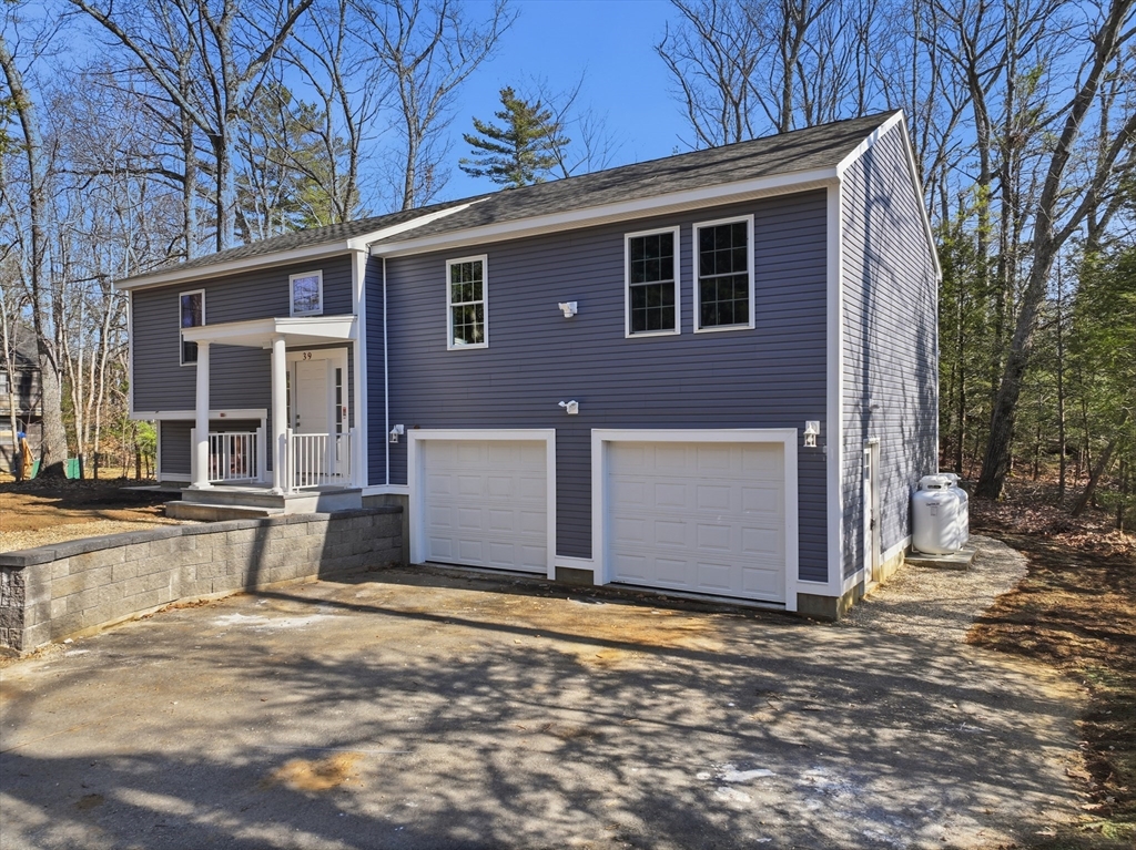 39 Hiland Road Charlton, MA 01507 - Photo 2 of 31