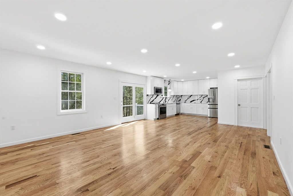 39 Hiland Road Charlton, MA 01507 - Photo 6 of 31