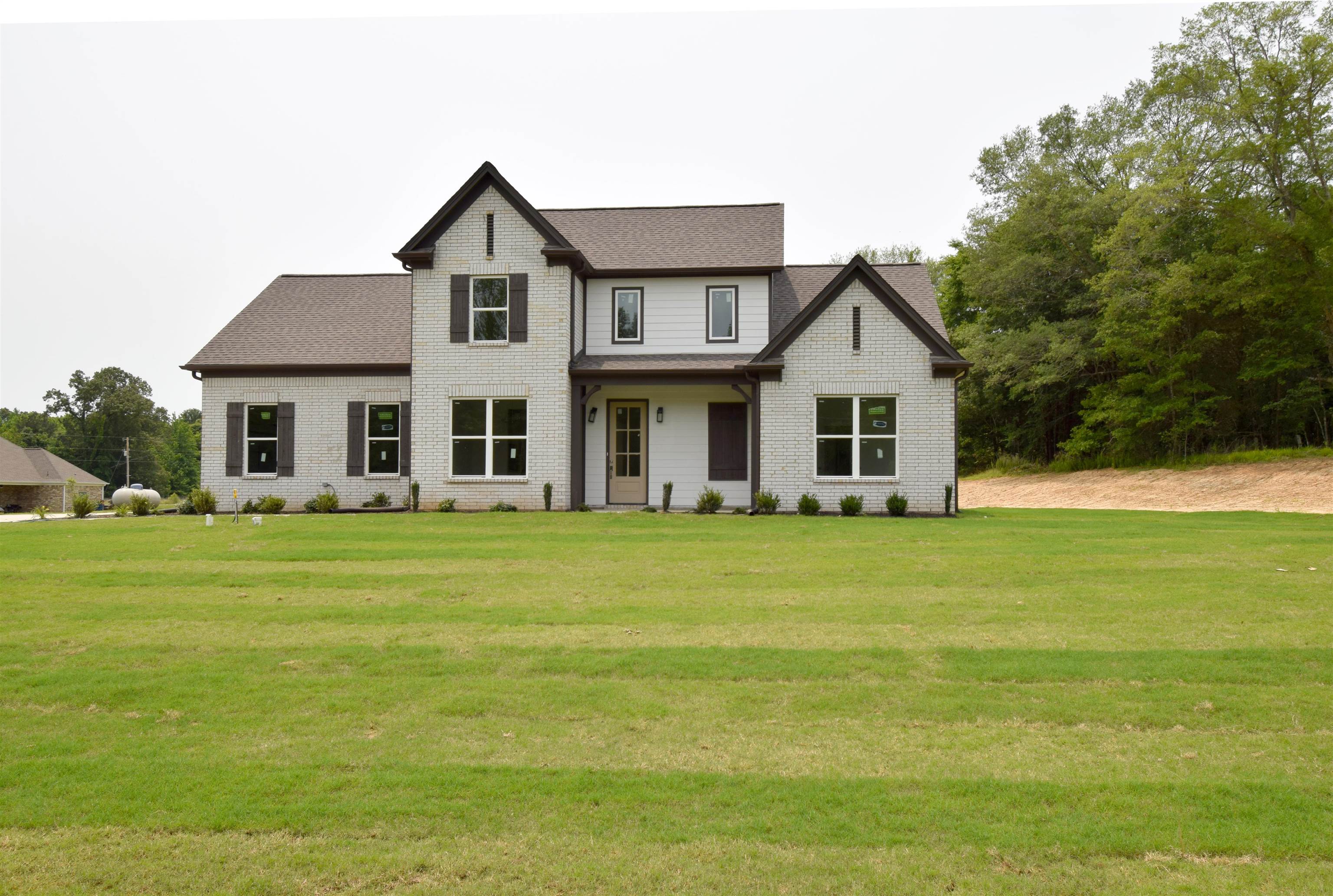 390 Centerline Roper Loop Byhalia, MS 38611 - Photo 1 of 25