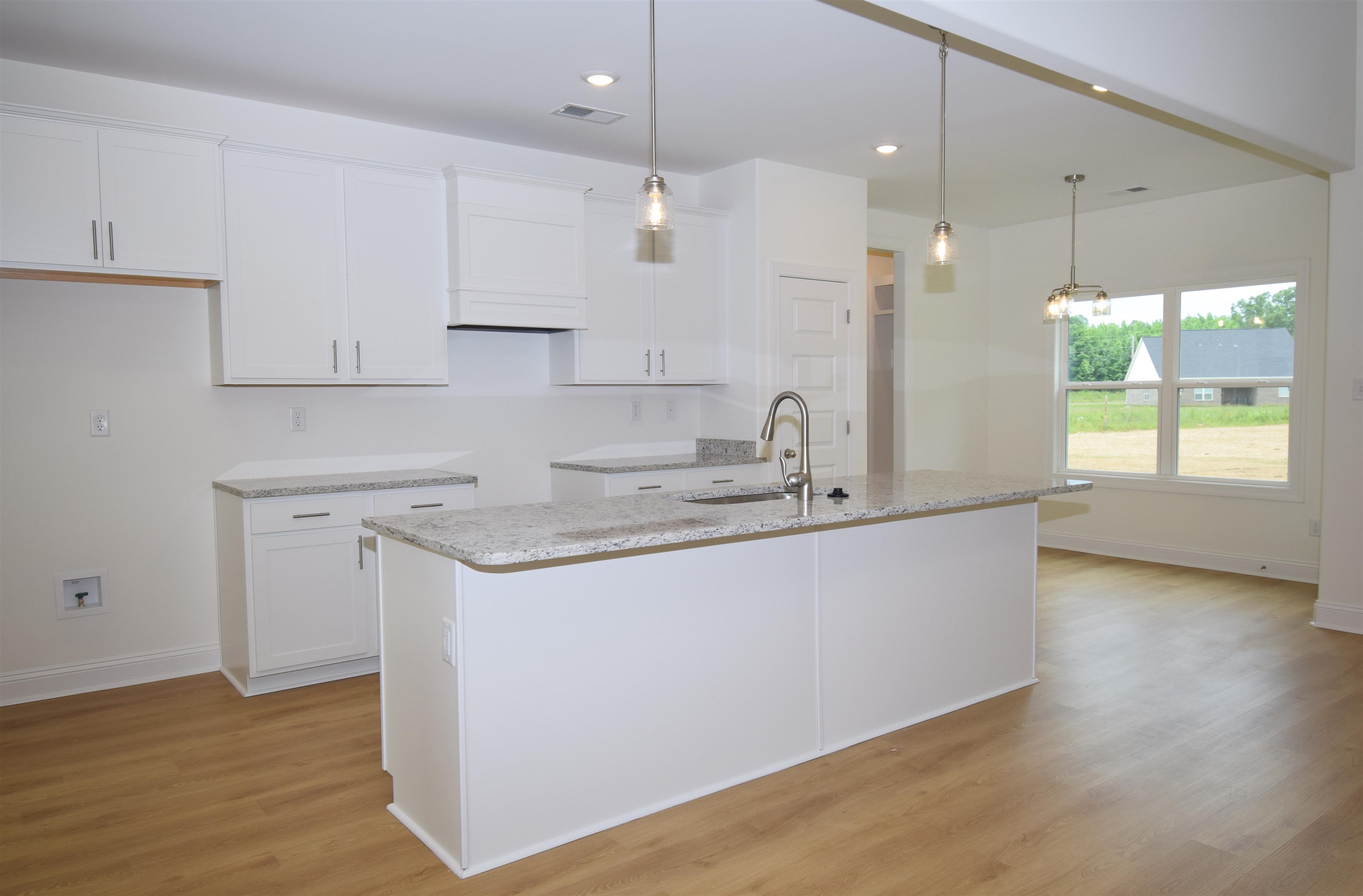 390 Centerline Roper Loop Byhalia, MS 38611 - Photo 5 of 25