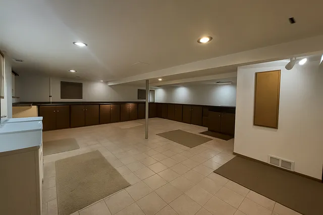 $2,450 | 6300 Beaver Dam Road, Matteson, IL 60443