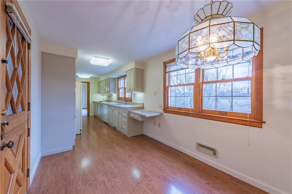 530 Miranda Road Pittsburgh, PA 15241 - Photo 8 of 23 Gallery Image 8