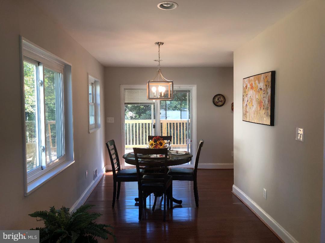 9118 Wallace Road Lanham, MD 20706 - Photo 10 of 30 Dining Room