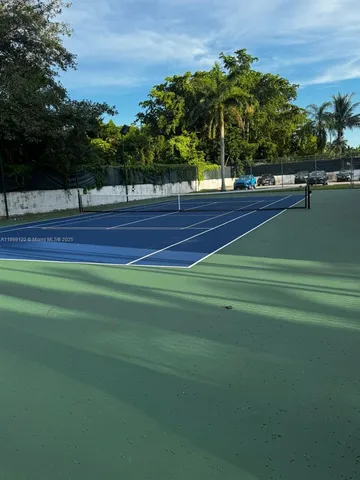 a view of an outdoor space