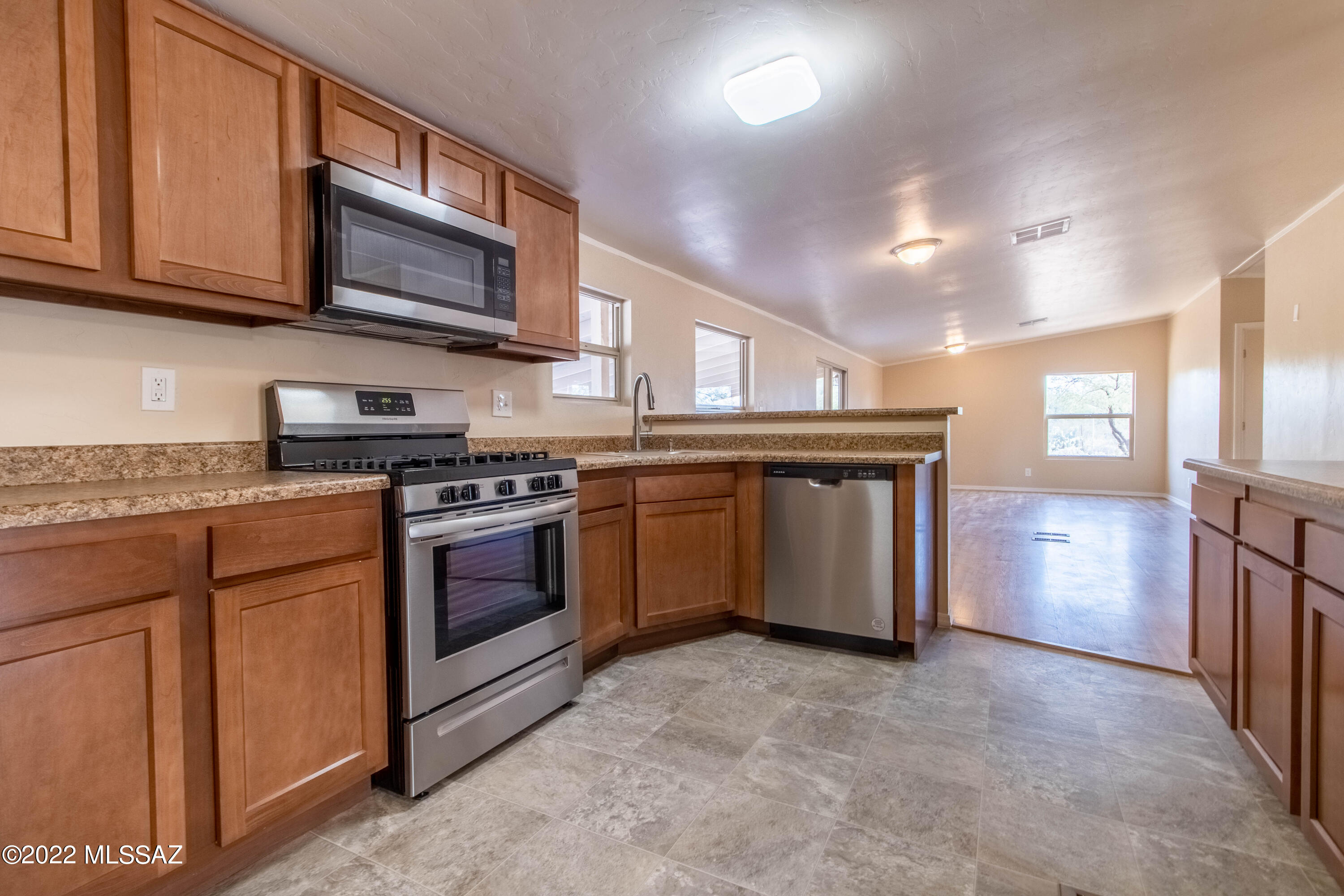 13734 East Rosey Joe Road Vail, AZ 85641 - Photo 9 of 34 Gallery Image 9
