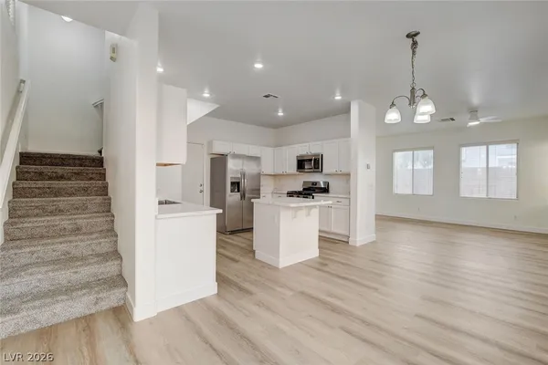 $2,095 | 8912 Nautilus Vista Court, Las Vegas, NV 89149