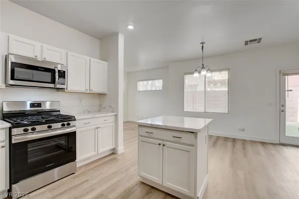 $2,095 | 8912 Nautilus Vista Court, Las Vegas, NV 89149