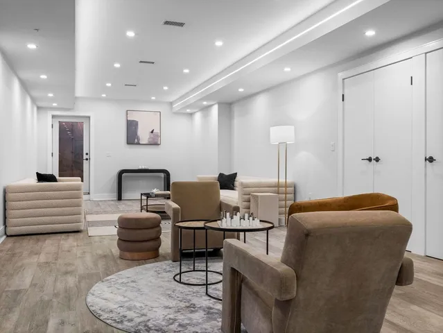 $1,998,000 | 445 Hillside Avenue, Unit 445, Needham, MA 02494