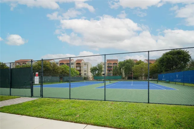 $890,000 | 9866 Northwest 10th Street, Miami, FL 33172