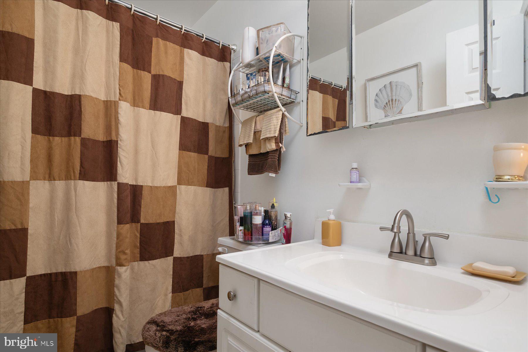 9639 Mendoza Road Randallstown, MD 21133 - Photo 22 of 38