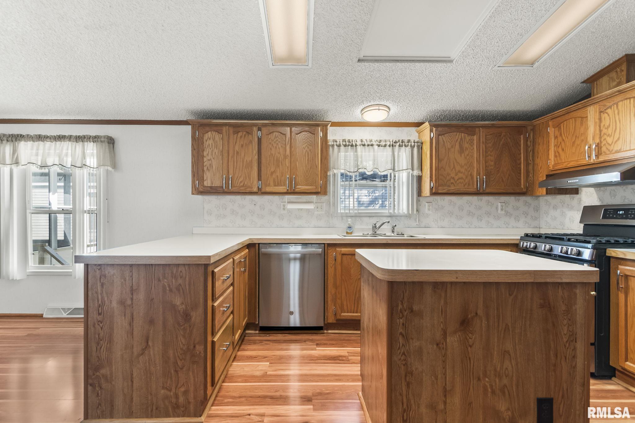 3535 East Cook Street Springfield, IL 62702 - Photo 14 of 37