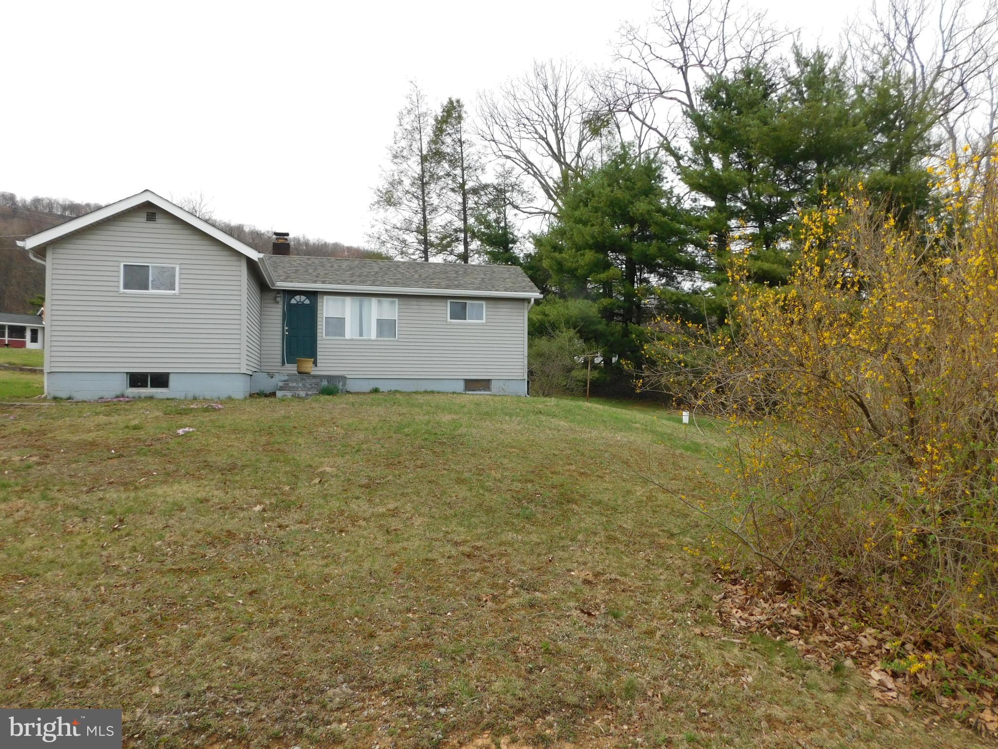 14116 Street Road Northeast Flintstone, MD 21530 - Photo 3 of 14 Exterior (Front)