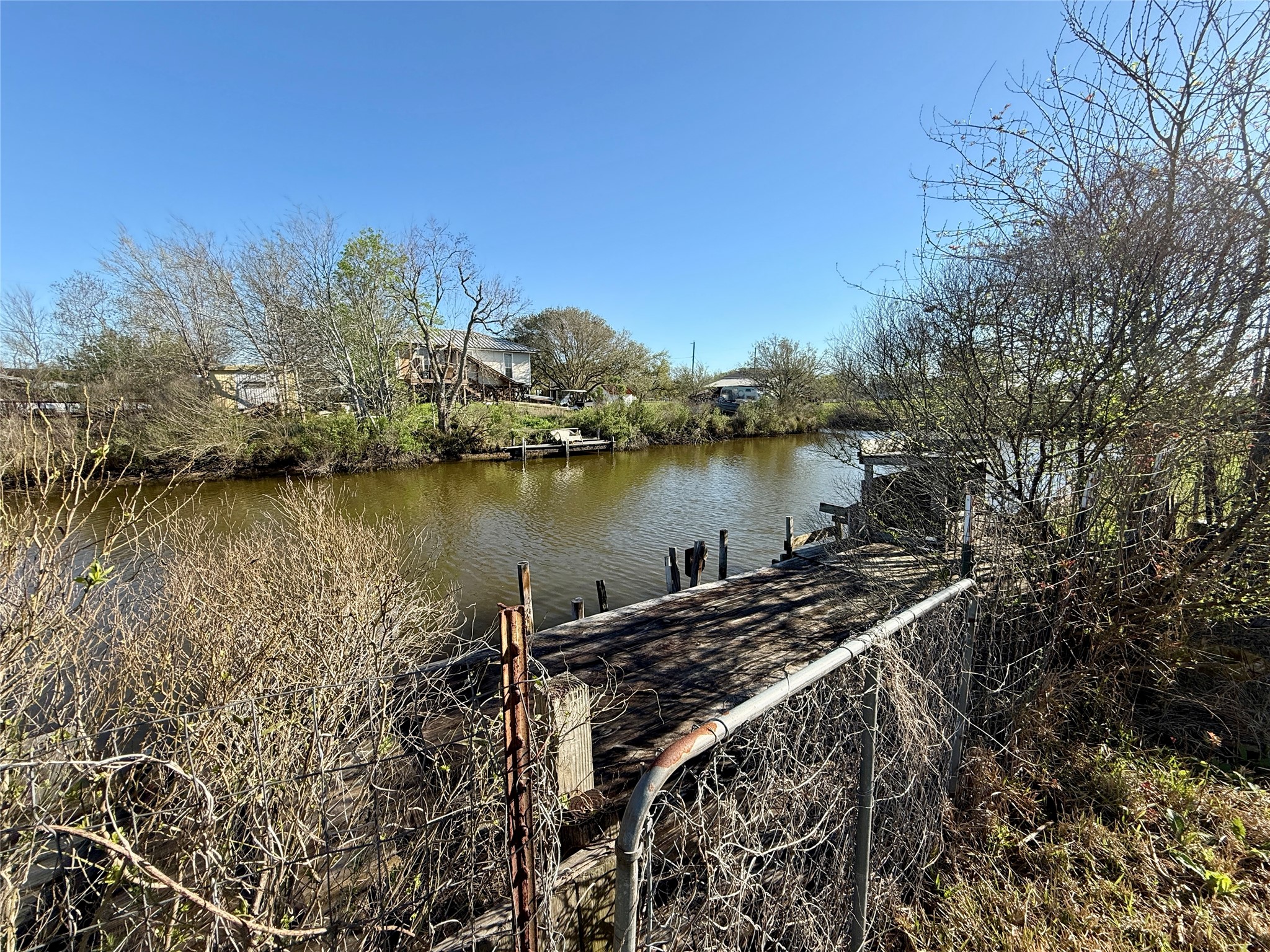 2527 Bastrop Street Angleton, TX 77515 - Photo 26 of 28 Canal front property