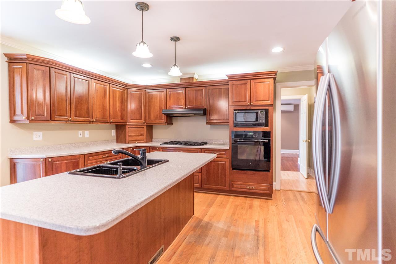 6900 Fernhill Lane Raleigh, NC 27612 - Photo 7 of 25