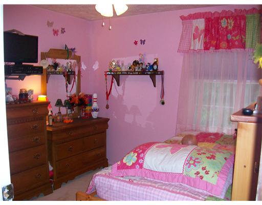 Springwood Square, Unit 3C Harwick, PA 15049 - Photo 6 of 9 Other. Bedroom