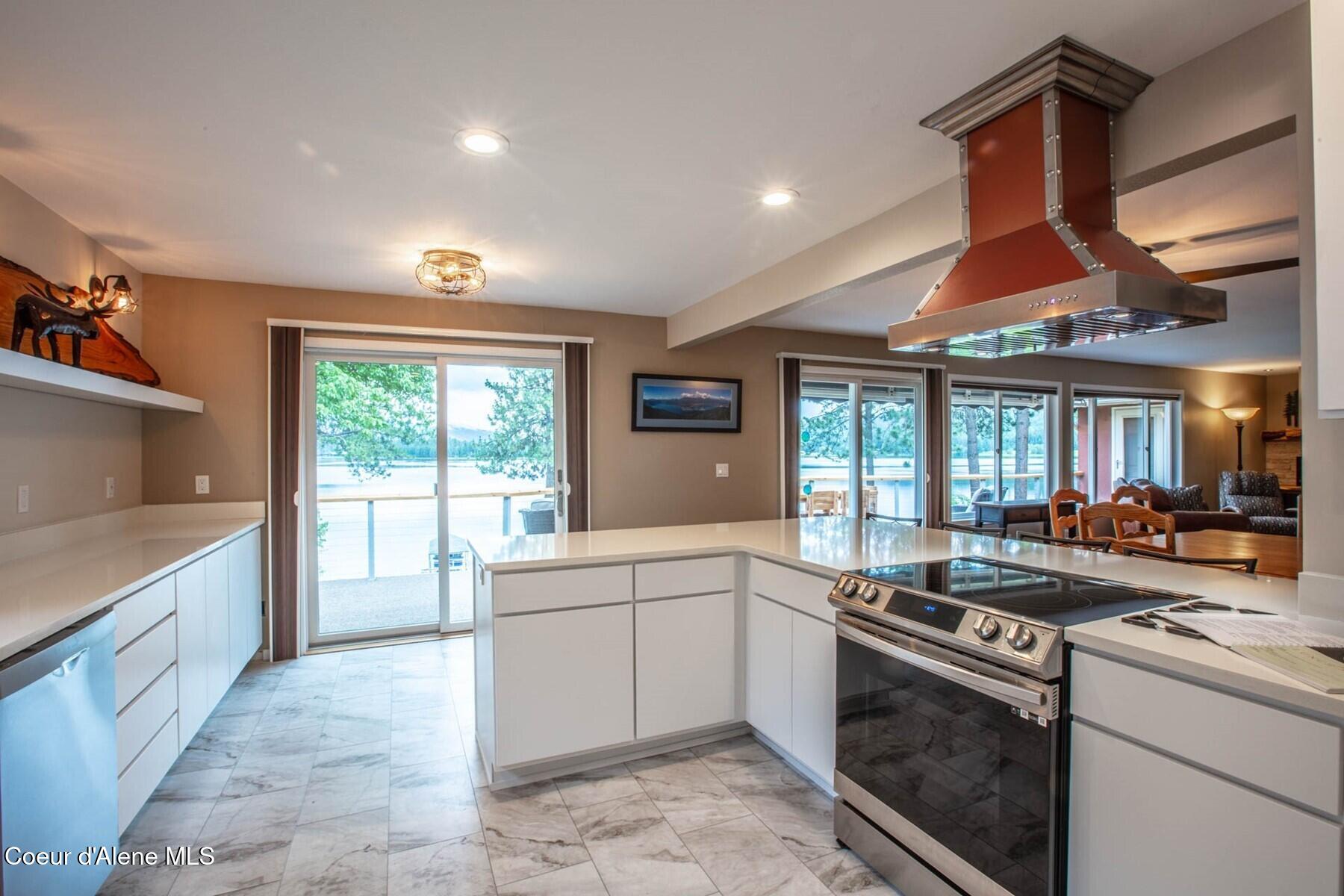 419 Campbell Point Road Laclede, ID 83841 - Photo 17 of 64 86619346