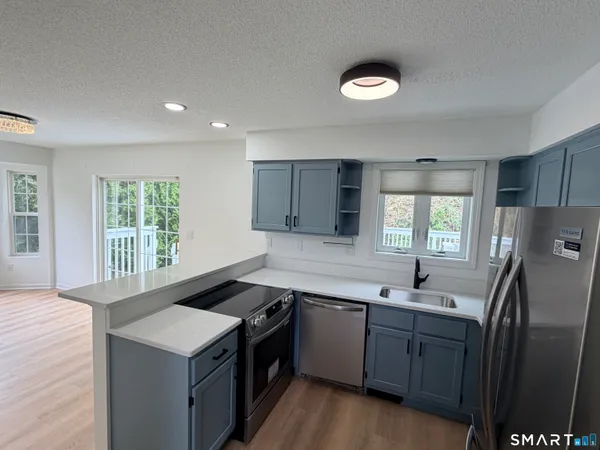 $3,000 | 19 Lakeview Drive, Unit 19, Branford, CT 06405