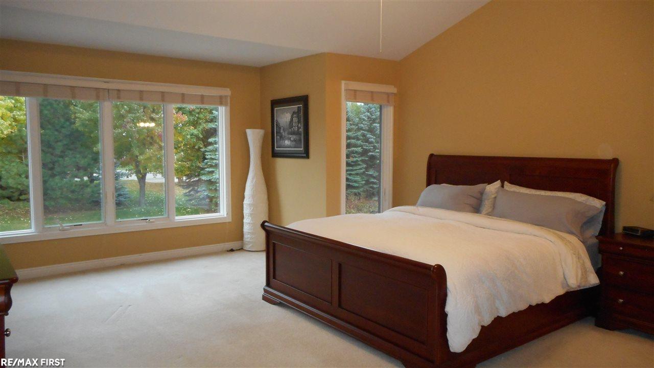 574 Springview Drive Rochester, MI 48307 - Photo 38 of 59 Gallery Image 38