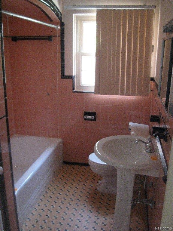 5210 Harvard Road Detroit, MI 48224 - Photo 6 of 7 5210 HARVARD