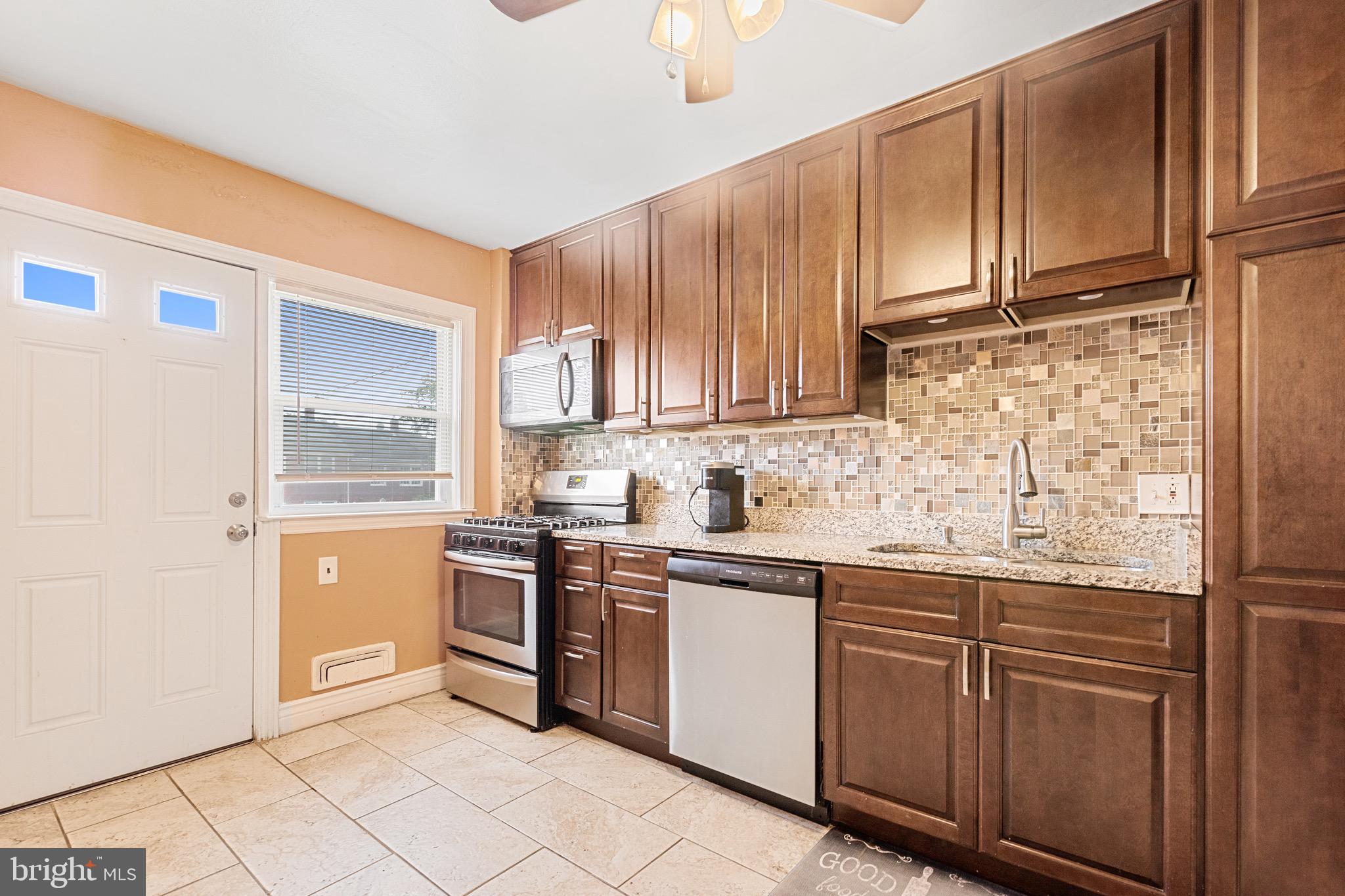 1625 Heathfield Road Baltimore, MD 21239 - Photo 2 of 13