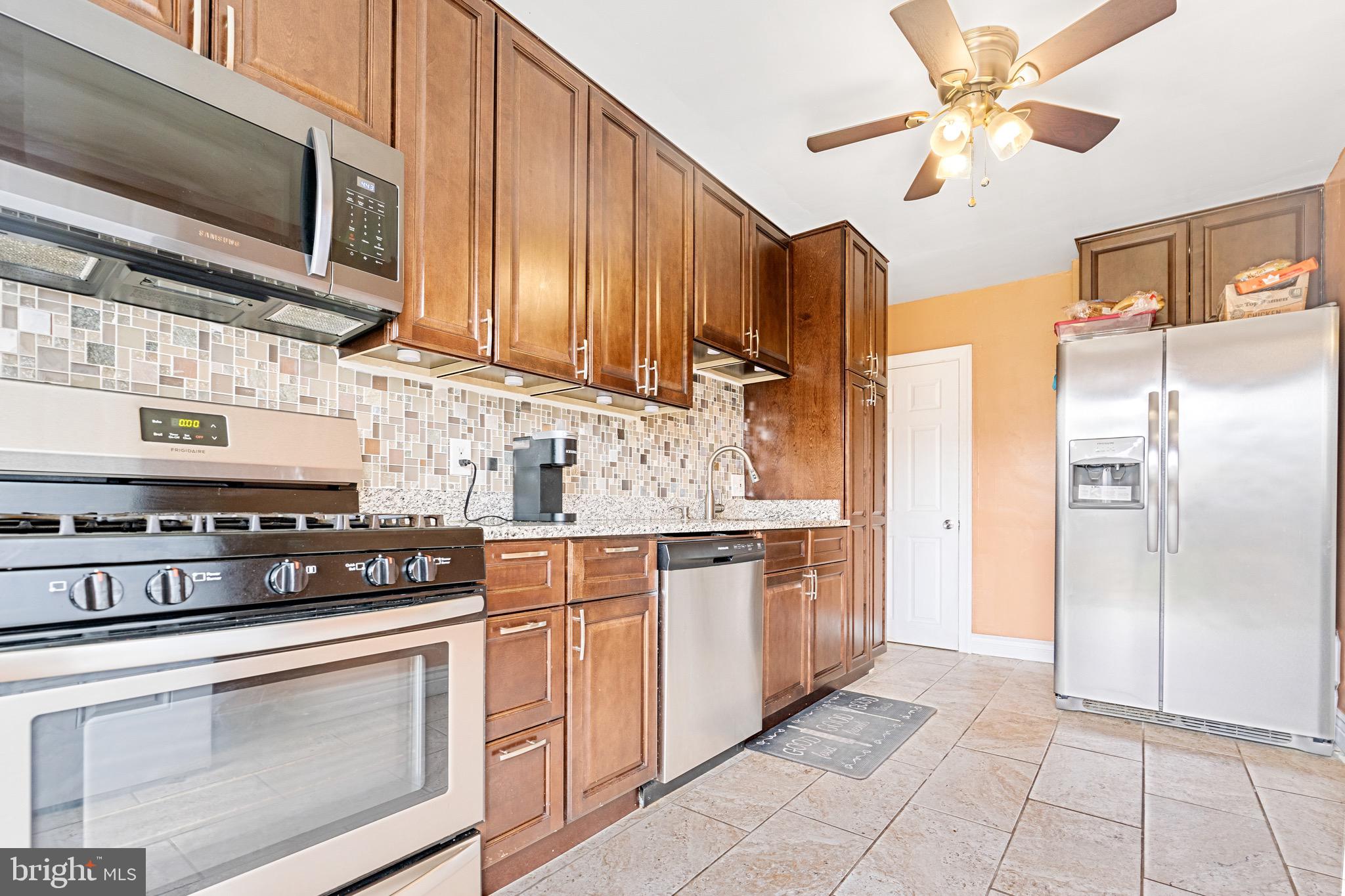 1625 Heathfield Road Baltimore, MD 21239 - Photo 3 of 13