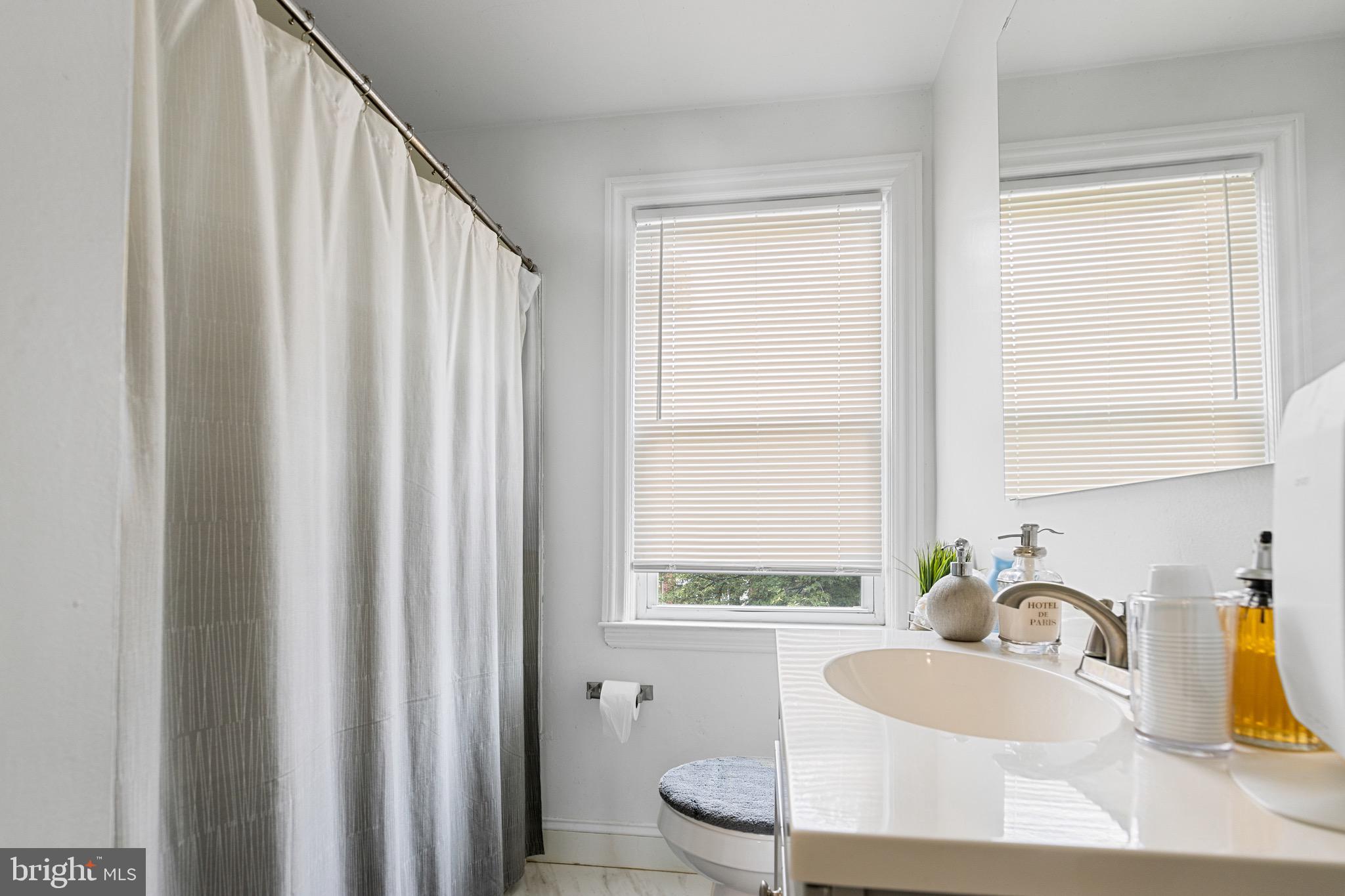 1625 Heathfield Road Baltimore, MD 21239 - Photo 7 of 13