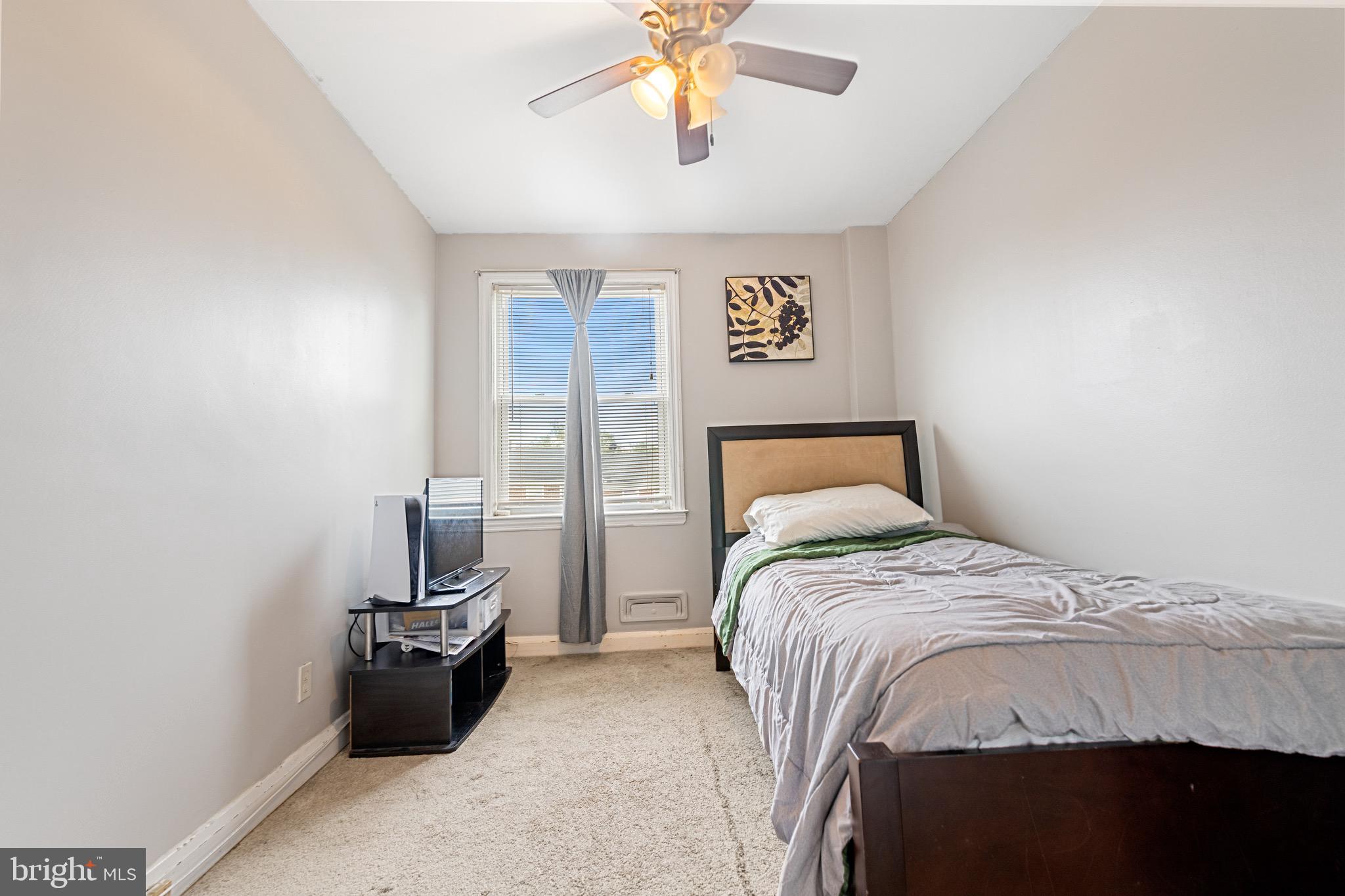 1625 Heathfield Road Baltimore, MD 21239 - Photo 8 of 13
