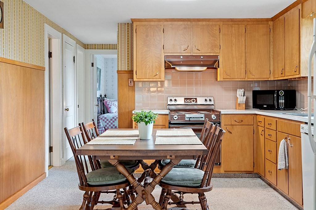 12 Rangeway Road Billerica, MA 01862 - Photo 8 of 34
