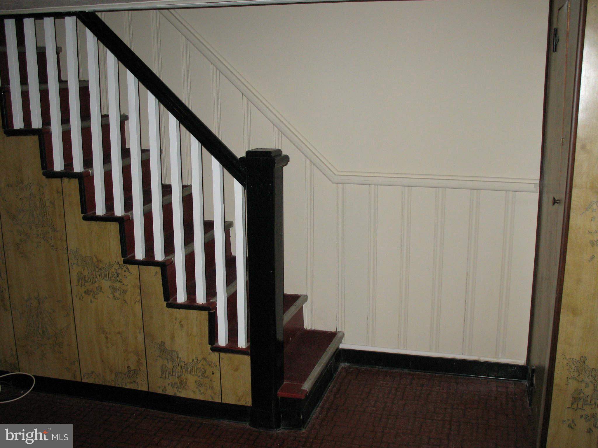7322 Kirtley Road Baltimore, MD 21224 - Photo 18 of 21 Family Room Steps to Main LVL