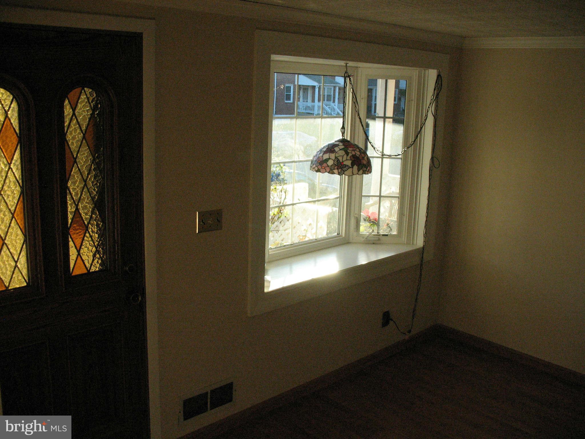 7322 Kirtley Road Baltimore, MD 21224 - Photo 6 of 21 Bay Window
