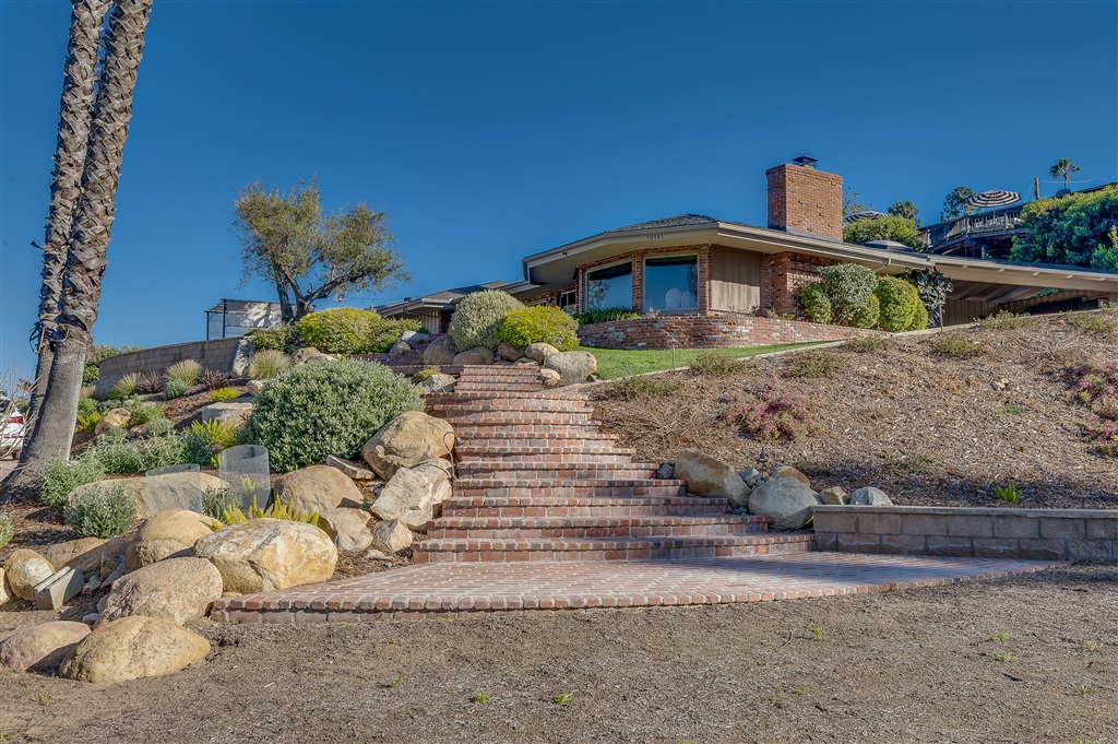 10101 Country View Road La Mesa, CA 91941 - Photo 1 of 1 Gallery Image 1
