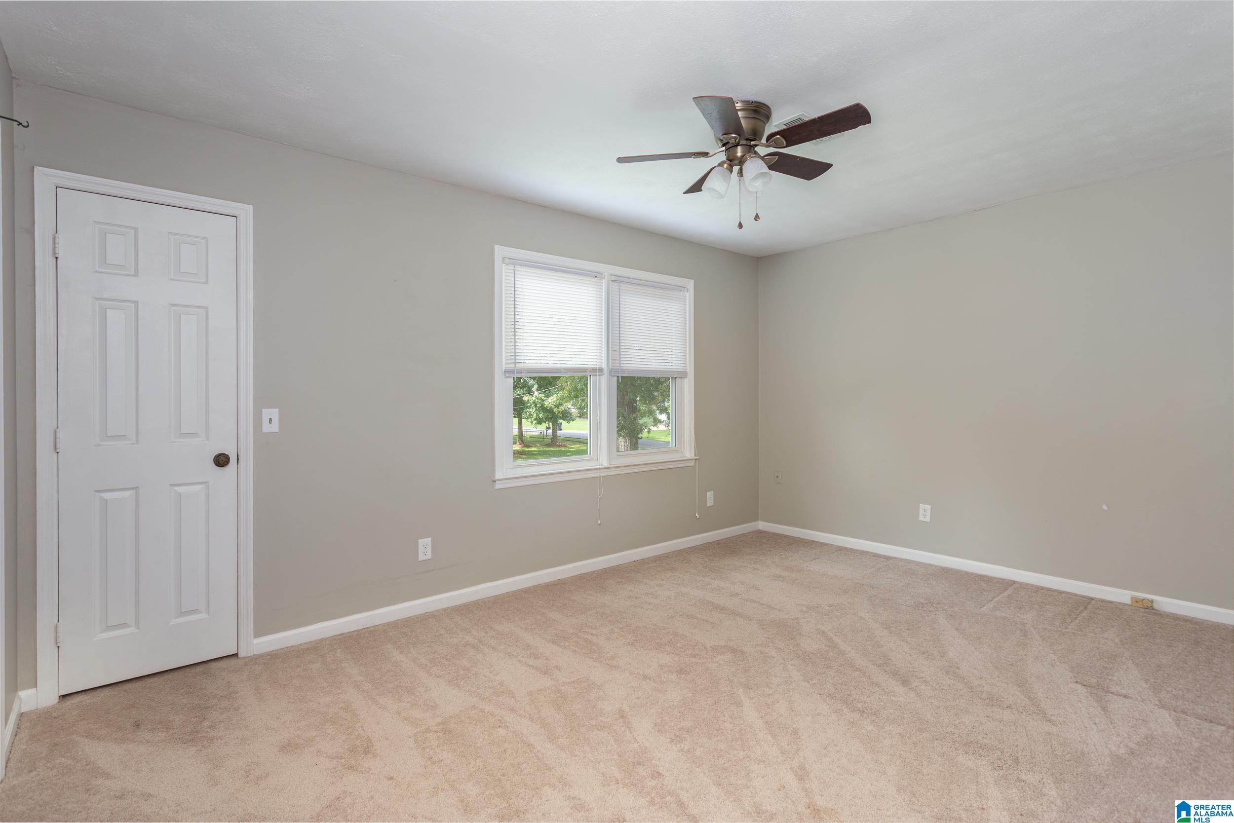 1736 Roundhill Road Weaver, AL 36277 - Photo 10 of 34