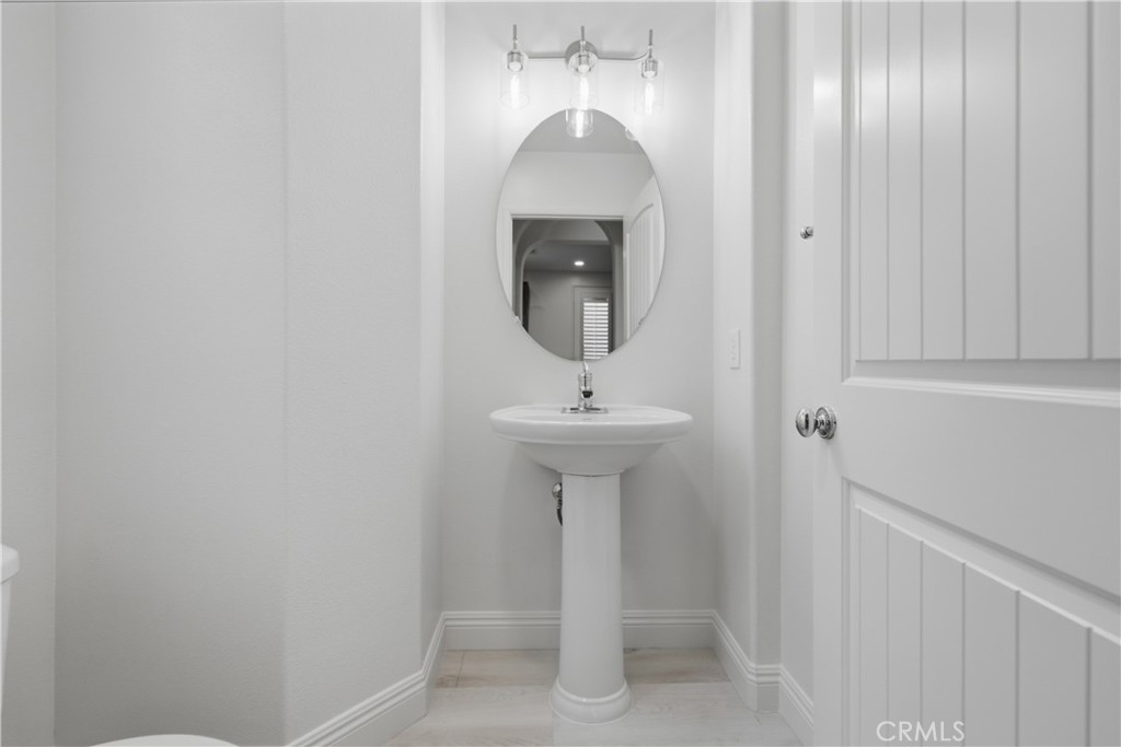 11501 Cararra Lane Porter Ranch, CA 91326 - Photo 13 of 37