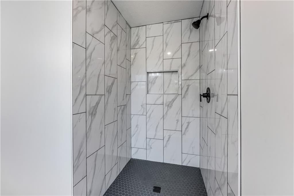 303 Northeast 51st Road Warrensburg, MO 64093 - Photo 28 of 53