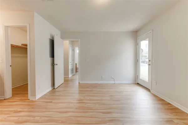 $1,250 | 3301 El Salido Parkway, Unit 611, Cedar Park, TX 78613