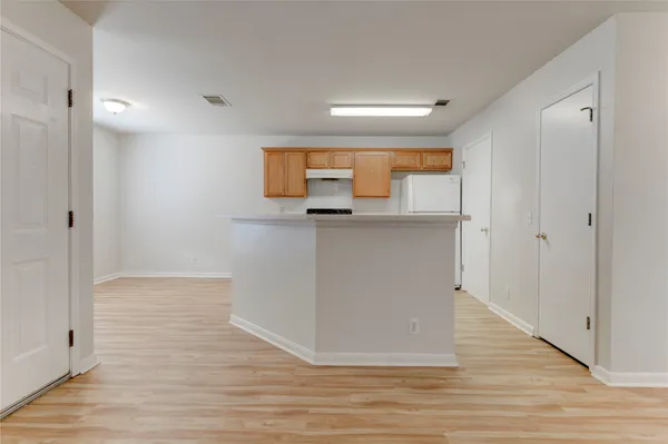 $1,250 | 3301 El Salido Parkway, Unit 611, Cedar Park, TX 78613