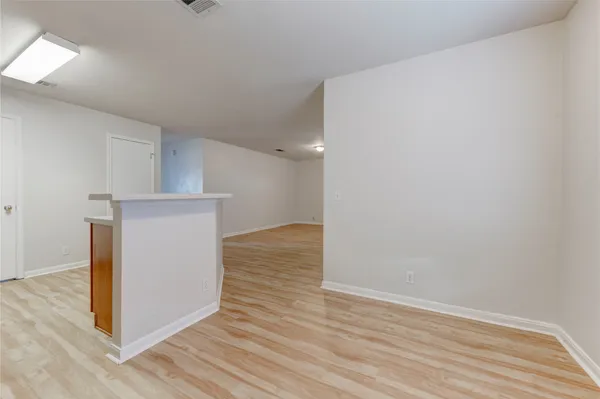 $1,250 | 3301 El Salido Parkway, Unit 611, Cedar Park, TX 78613