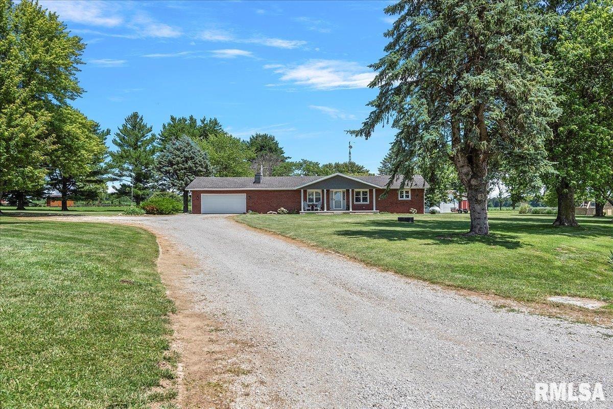 4029 Siliskie Road Pawnee, IL 62558 - Photo 4 of 55