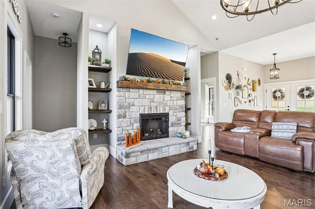 $619,900 | 5 Dove Court, Hillsboro, MO 63050