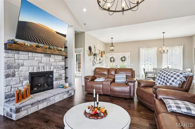 $619,900 | 5 Dove Court, Hillsboro, MO 63050