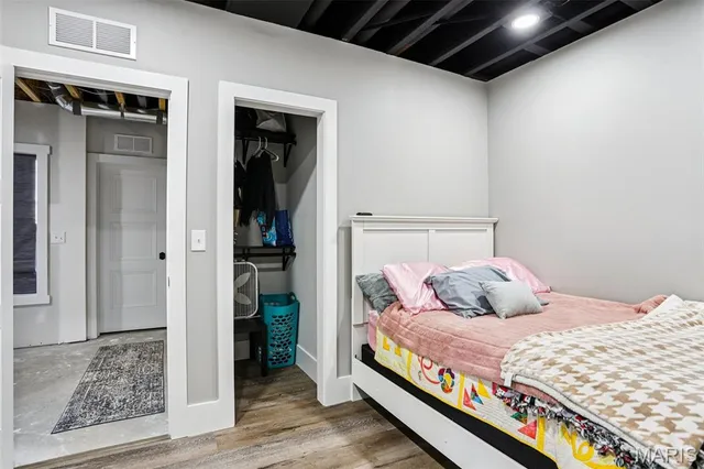 $619,900 | 5 Dove Court, Hillsboro, MO 63050