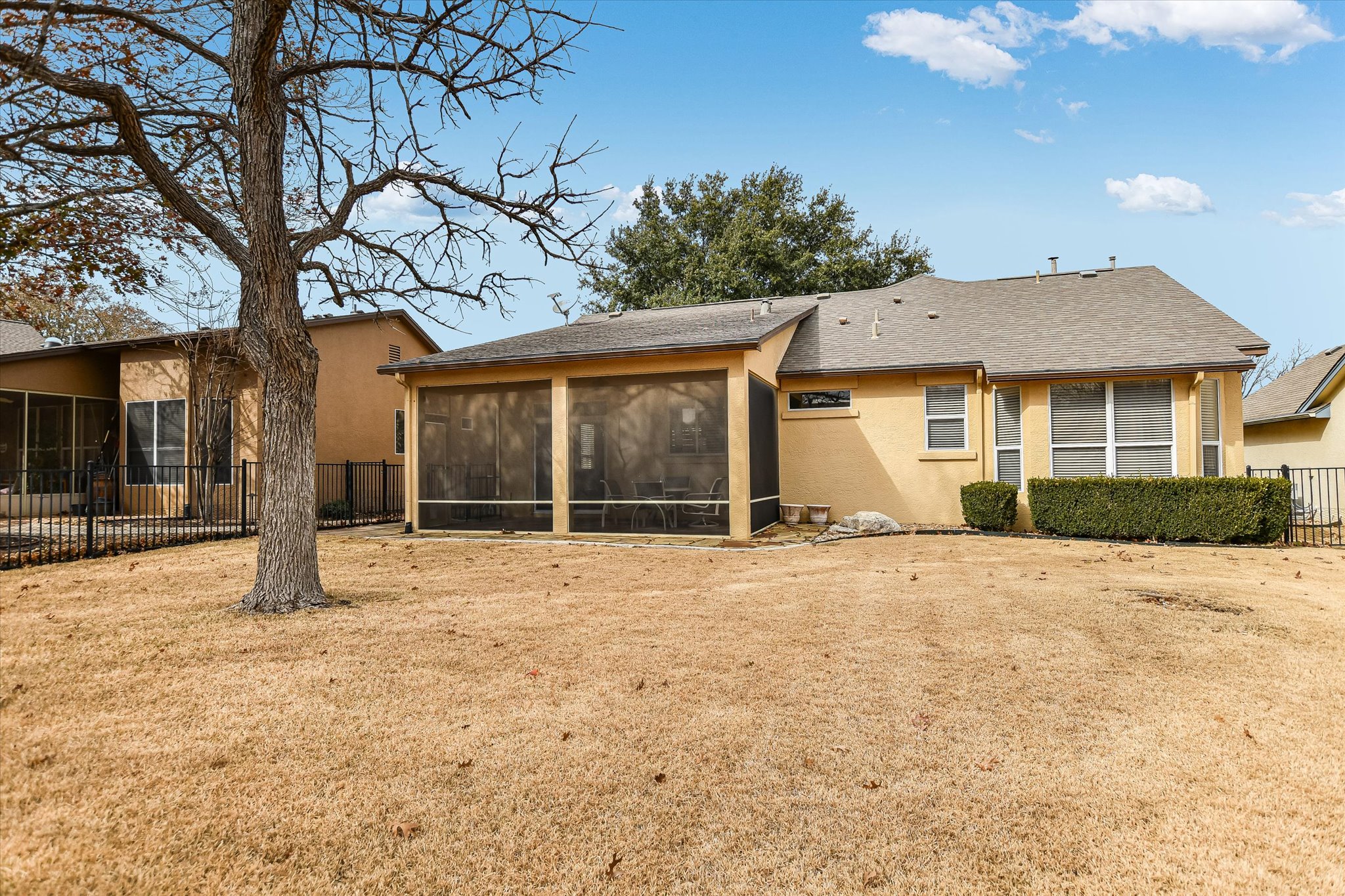 121 Buttercup Trail Georgetown, TX 78633 - Photo 21 of 31 Rear view of the home.